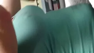 দুই শৃঙ্গাকার ভদ্রমহ ...