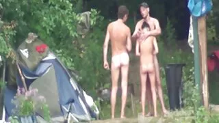 সেক্সি মেয়ে ক্বেতা  ...