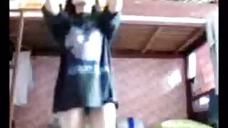 কদর্য এশিয়ান মেয়ে  ...