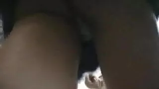 উচ্ছৃঙ্খল স্বর্ণকেশী ...