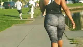 শৃঙ্গাকার গৃহিণীরা ই ...