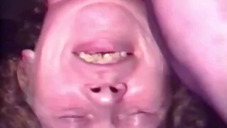 কৌতুকপূর্ণ দুশ্চরিত্ ...